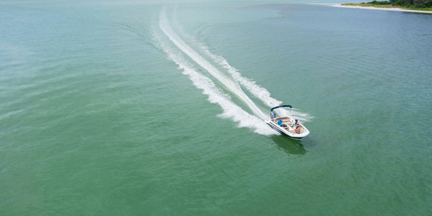 Hurricane SunDeck Sport 185 OB