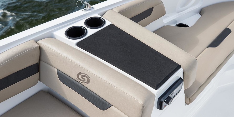 Hurricane SunDeck Sport 185 OB