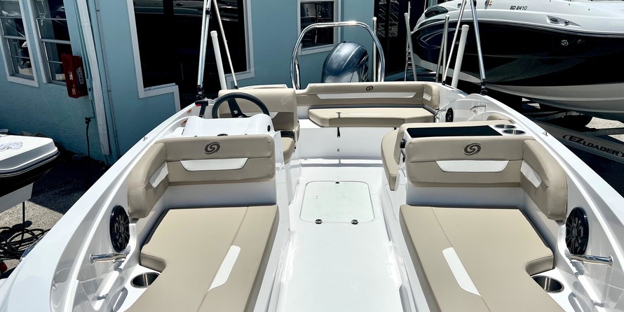 Hurricane SunDeck Sport 185 OB