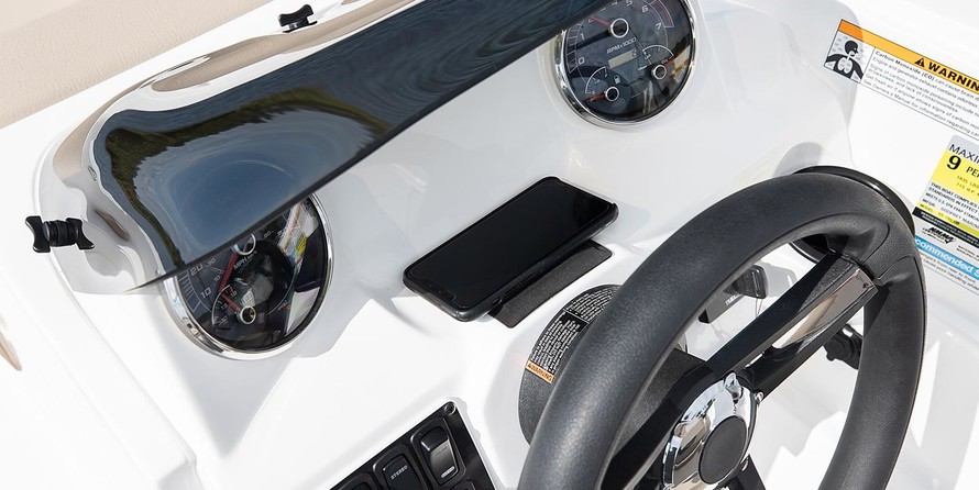 Hurricane SunDeck Sport 185 OB