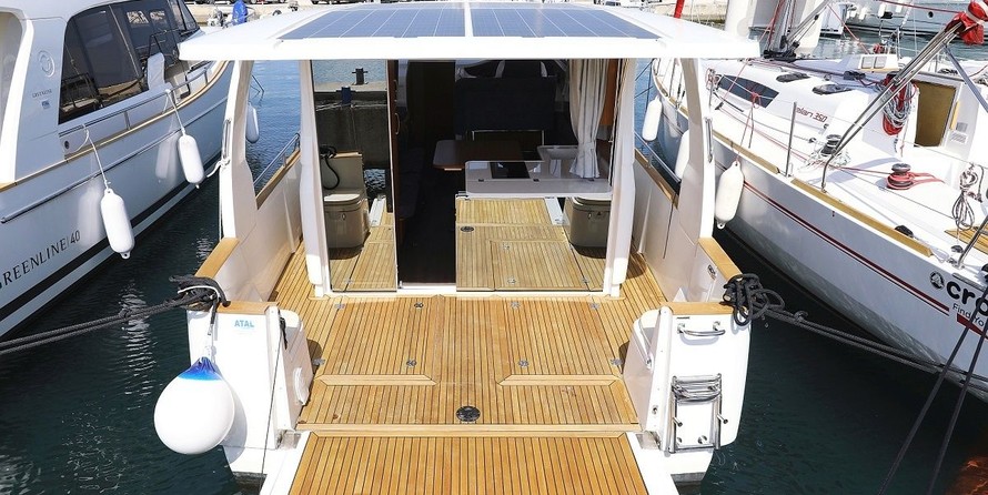Greenline 33