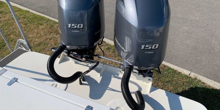 Parker 2520 XL Sport Cabin