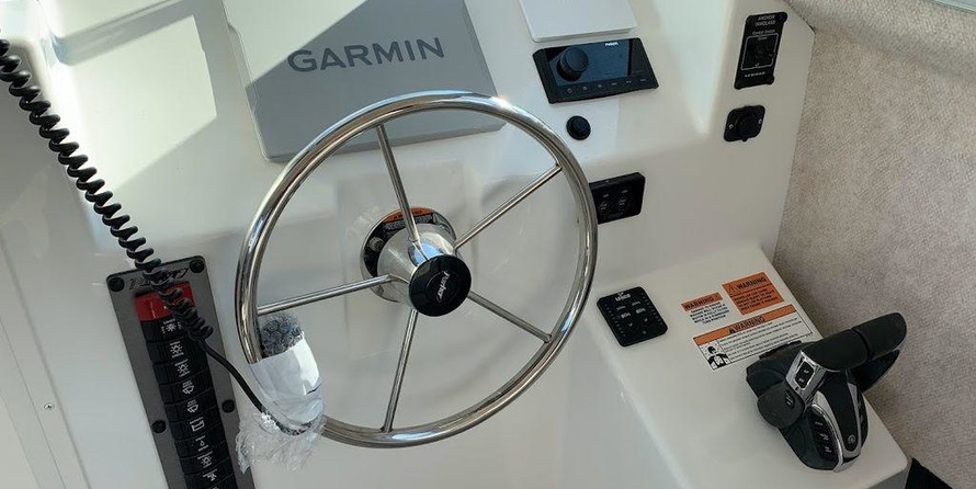 Parker 2520 XL Sport Cabin