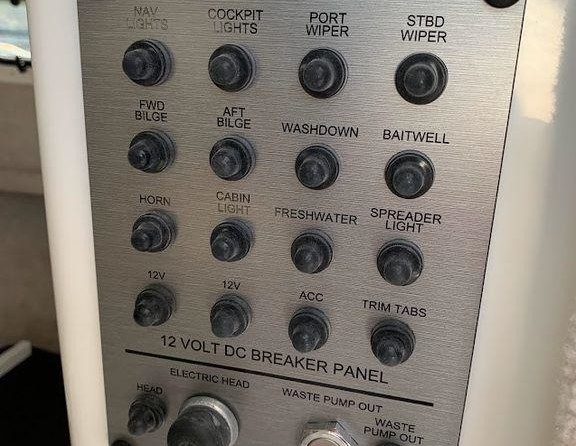 Parker 2520 XL Sport Cabin