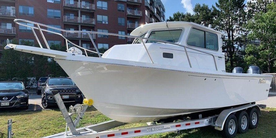 Parker 2520 XL Sport Cabin