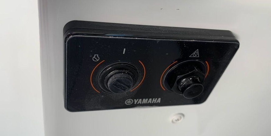 Parker 2520 XL Sport Cabin