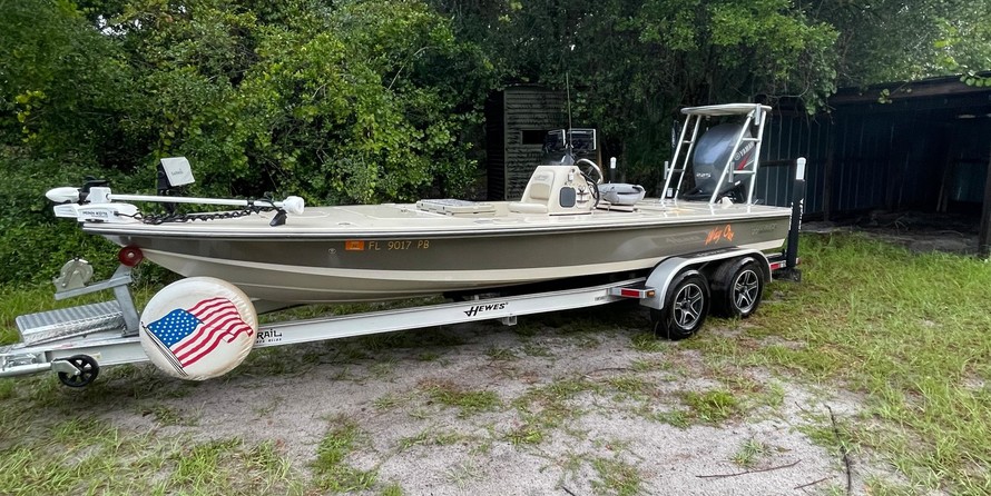 Hewes 16.9 redfisher