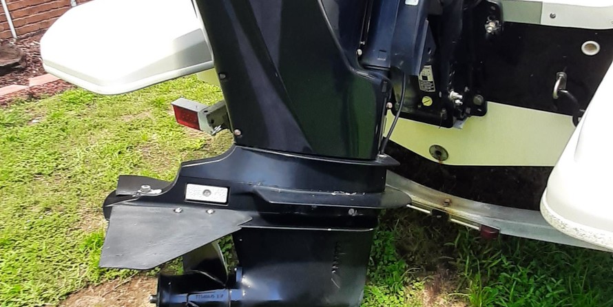 Bayliner Element F16