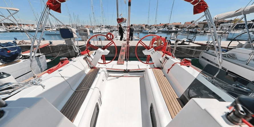 Elan 350