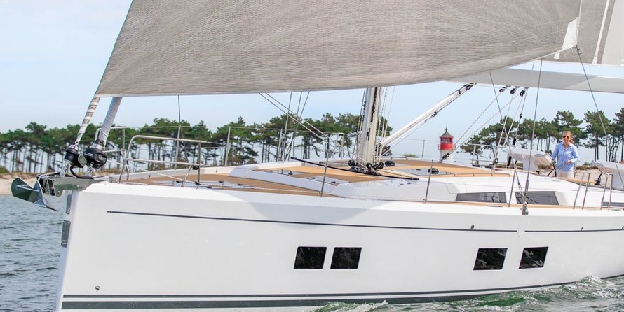 Hanse 548