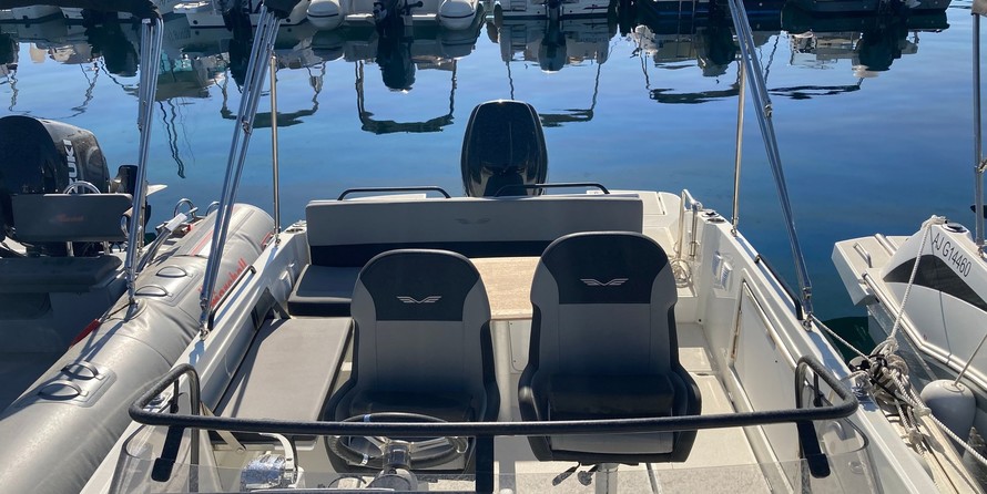 Beneteau Flyer Sundeck 8