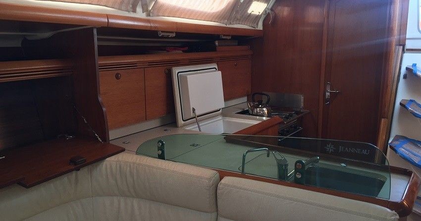 Jeanneau Sun Odyssey 43