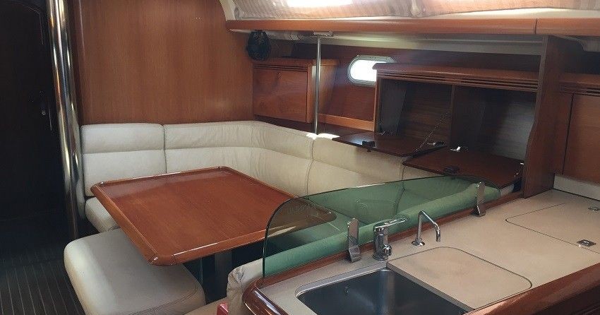 Jeanneau Sun Odyssey 43