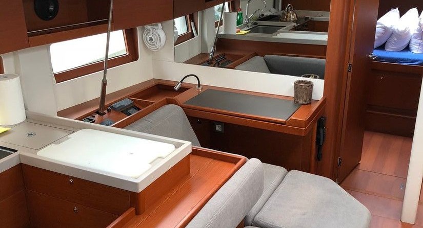 Beneteau Oceanis 51.1