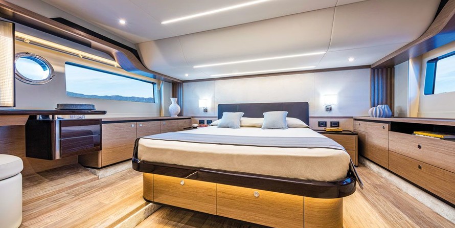 Absolute Navetta 52