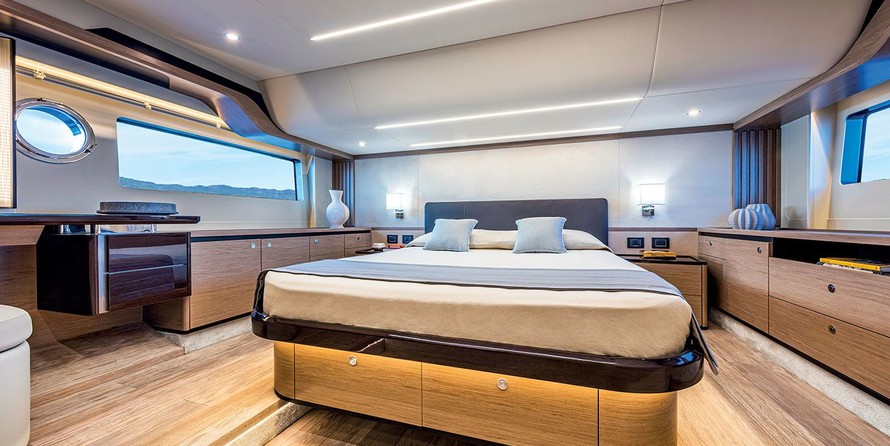 Absolute Navetta 52