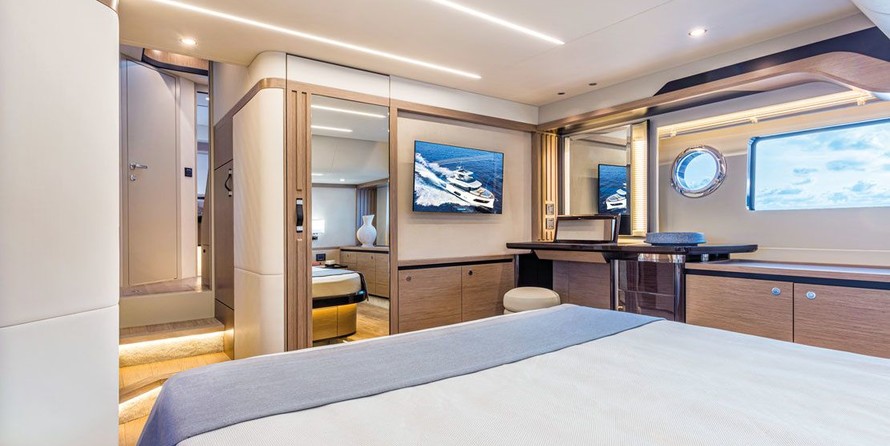 Absolute Navetta 52