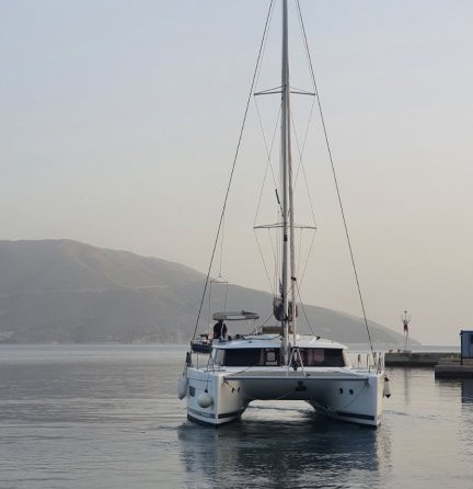 Fountaine Pajot Helia 44
