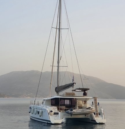 Fountaine Pajot Helia 44