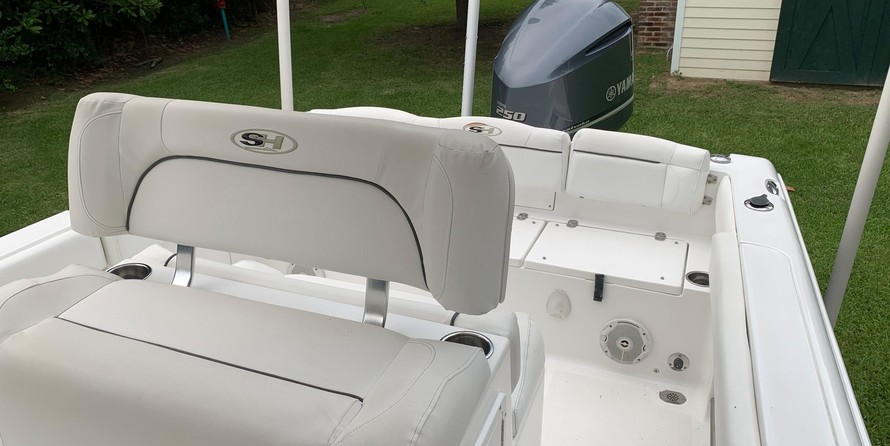 Sea Ray hunt ultra 211