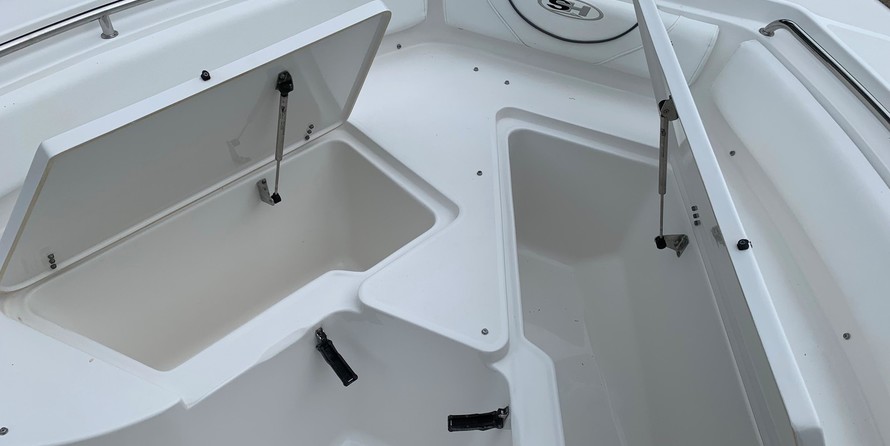 Sea Ray hunt ultra 211