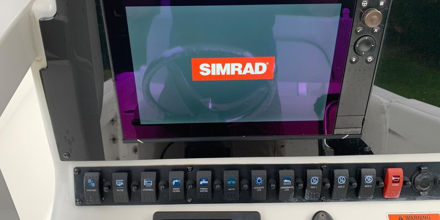 Sea Ray hunt ultra 211