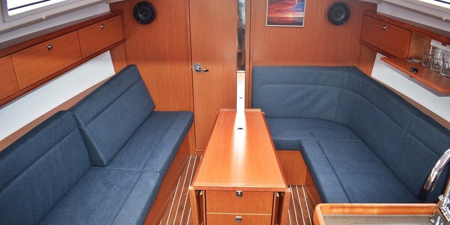 Bavaria 33 Cruiser