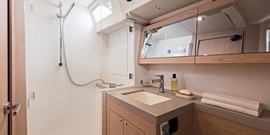 Beneteau Oceanis 51.1