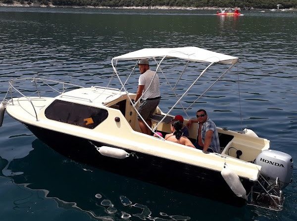 Gobbi 600 Cabin