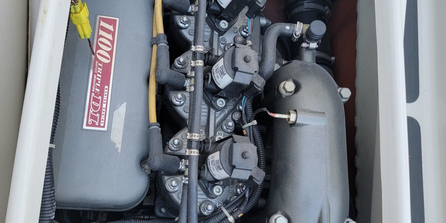 Kawasaki 1100 STX DI