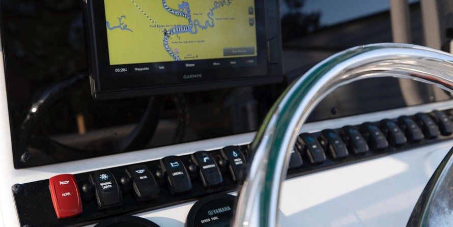 Sea Ray hunt ultra 211