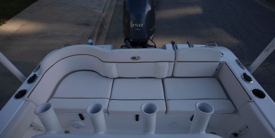 Sea Ray hunt ultra 211