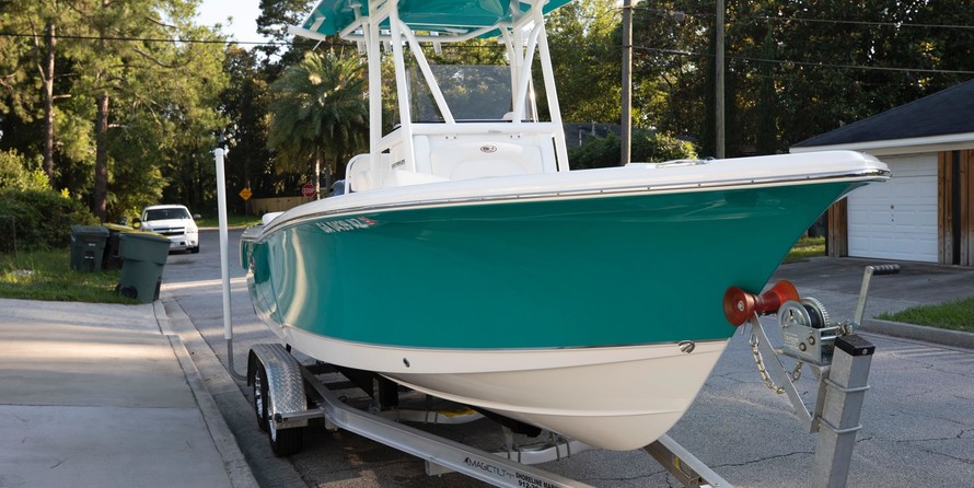 Sea Ray hunt ultra 211