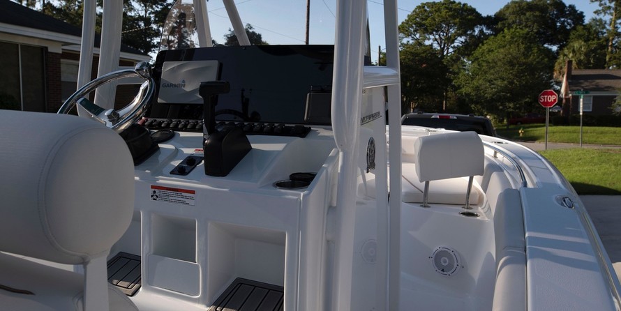 Sea Ray hunt ultra 211