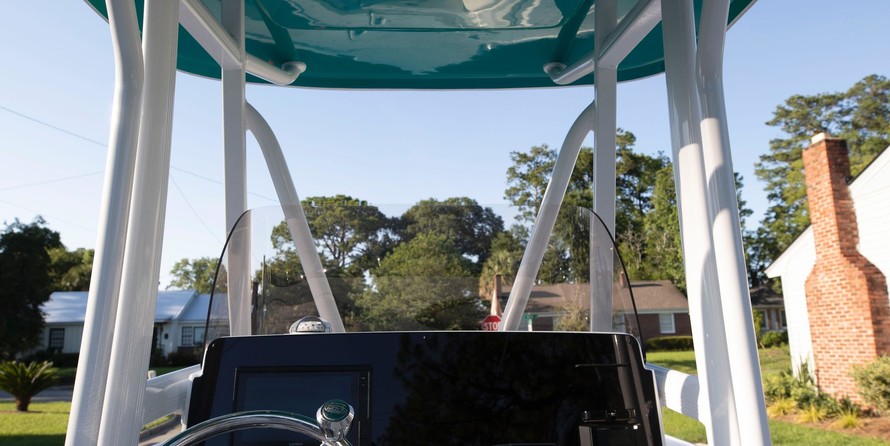 Sea Ray hunt ultra 211