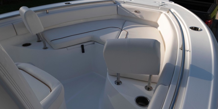 Sea Ray hunt ultra 211