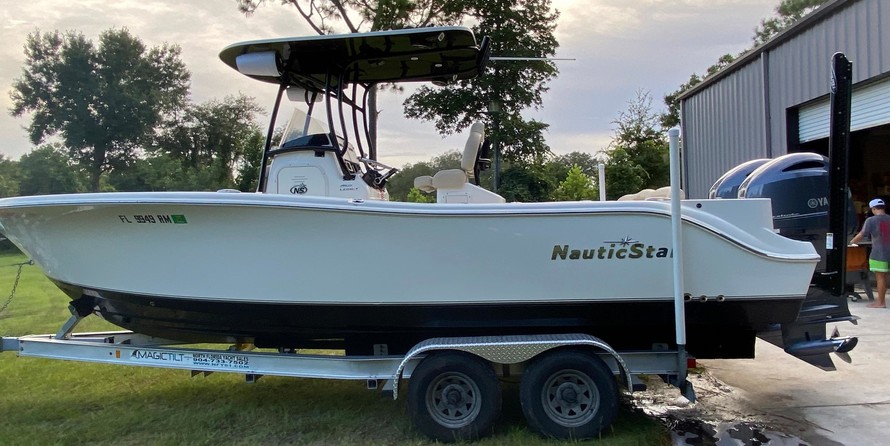 NauticStar 2602 Legacy