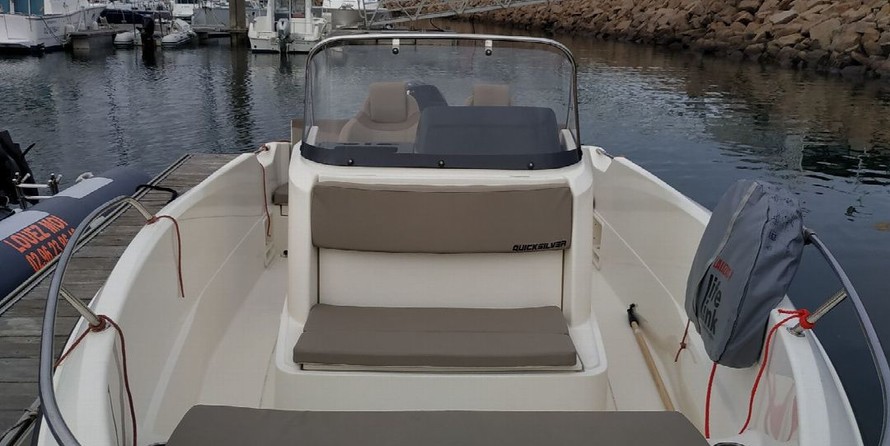 Quicksilver Activ 605 Open
