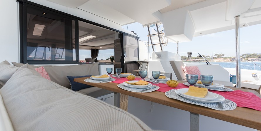 Fountaine Pajot Saona 47