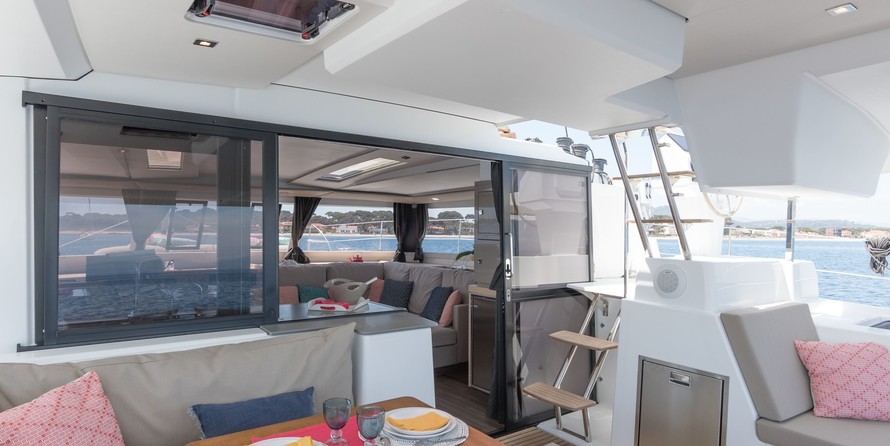 Fountaine Pajot Saona 47