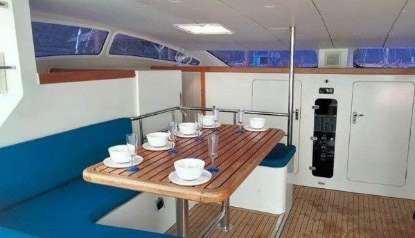 Island Spirit 38