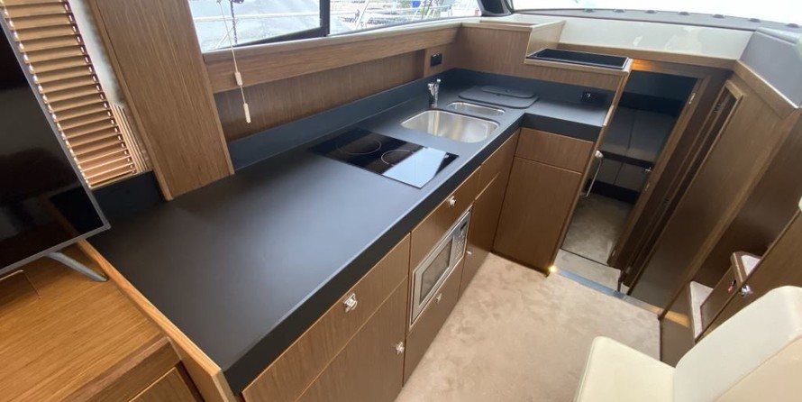 Bavaria Virtess 420 Fly