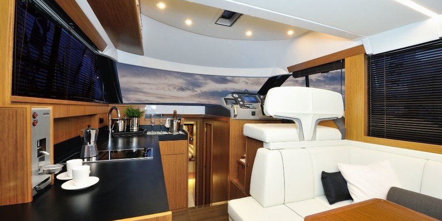 Bavaria Virtess 420 Fly