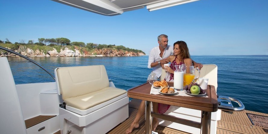 Bavaria Virtess 420 Fly