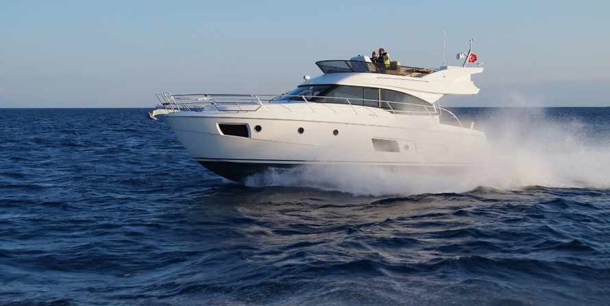 Bavaria Virtess 420 Fly