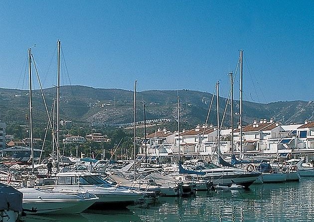 Quicksilver Activ 555 Open