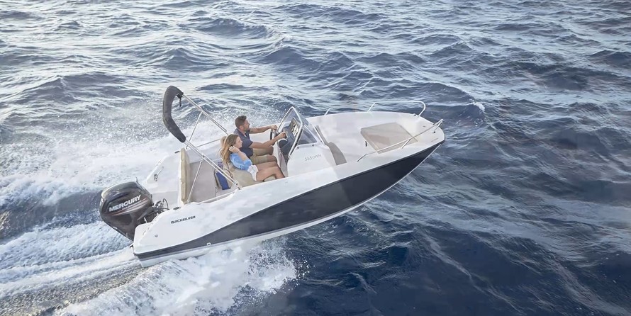 Quicksilver Activ 555 Open