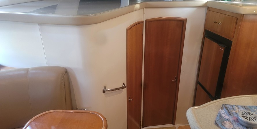 Carver 346 Motor Yacht