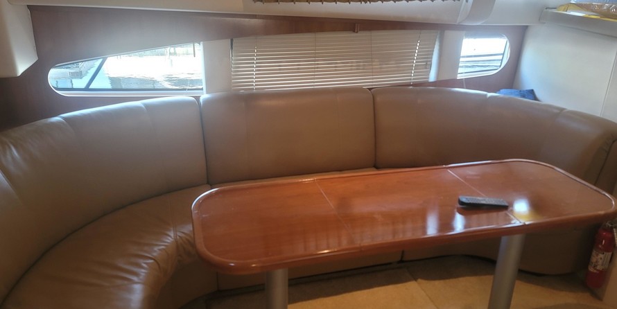 Carver 346 Motor Yacht