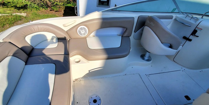 Sea Ray 270 SUNDECK